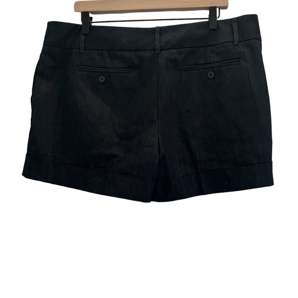 New York & Company Blue Flat Front Cuffed Hem Chino Shorts Size 16 NWT - Picture 2 of 5